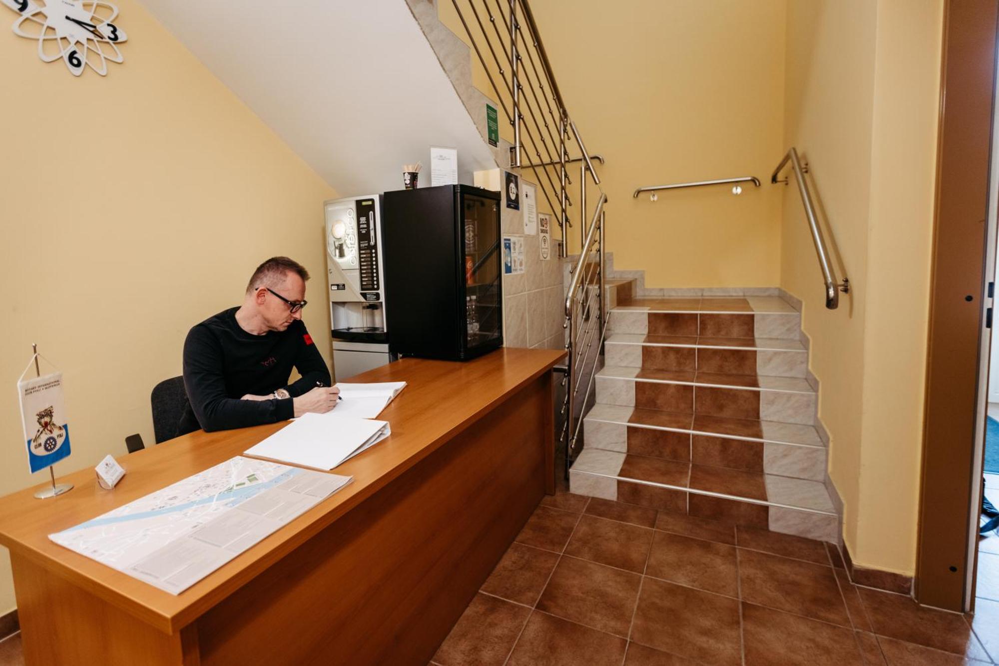 Hotel Murat Птуй Экстерьер фото